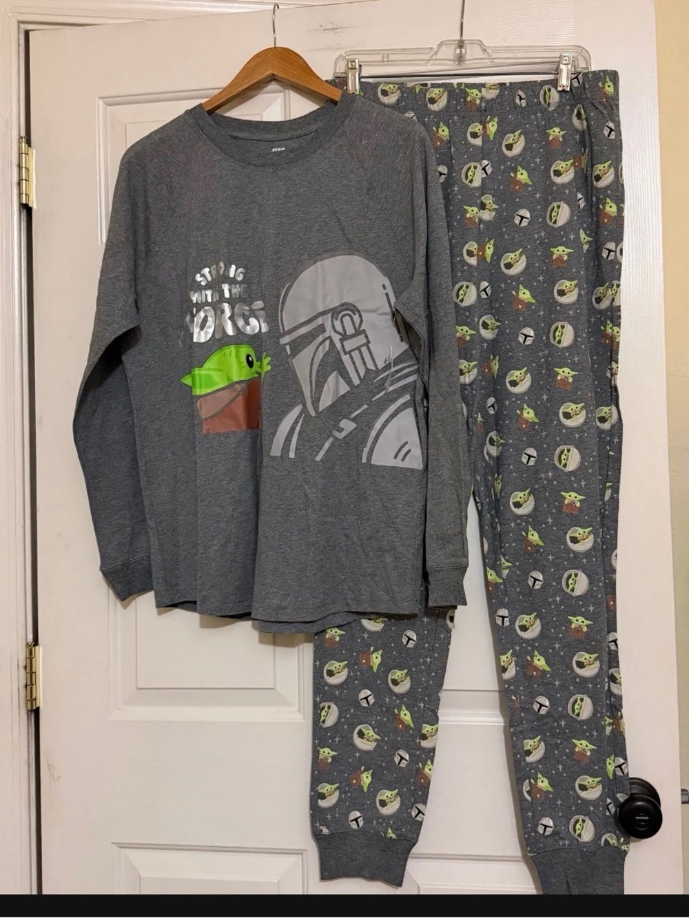 NWT Disney Unisex Star Wars Pajama Set Grogu And Din Djarin Pajama Set Medium M